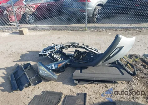 2016 Ford Focus Se z USA, uszkodzony, nr VIN 1FADP3K20GL326621